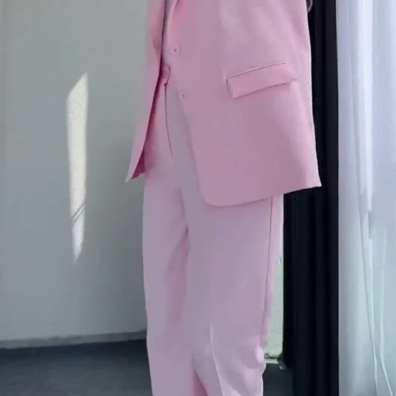 Completo da Donna alla Moda con Blazer Senza Maniche e Pantaloni a Vita Alta - Image 4
