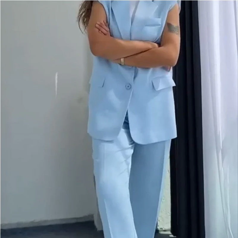 Completo da Donna alla Moda con Blazer Senza Maniche e Pantaloni a Vita Alta - Image 5