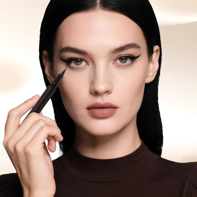 🥳SVENDITA 2026🥳💞OLTRE 50.000 UNITÀ VENDUTE!💦☔ 50% DI SCONTO Eyeliner liquido waterproof – Punta ultraprecisa per una linea nitida che dura tutto il giorno. A prova di sbavature, a prova di scolorimento, impeccabile. 🖋️🔒 - Image 3