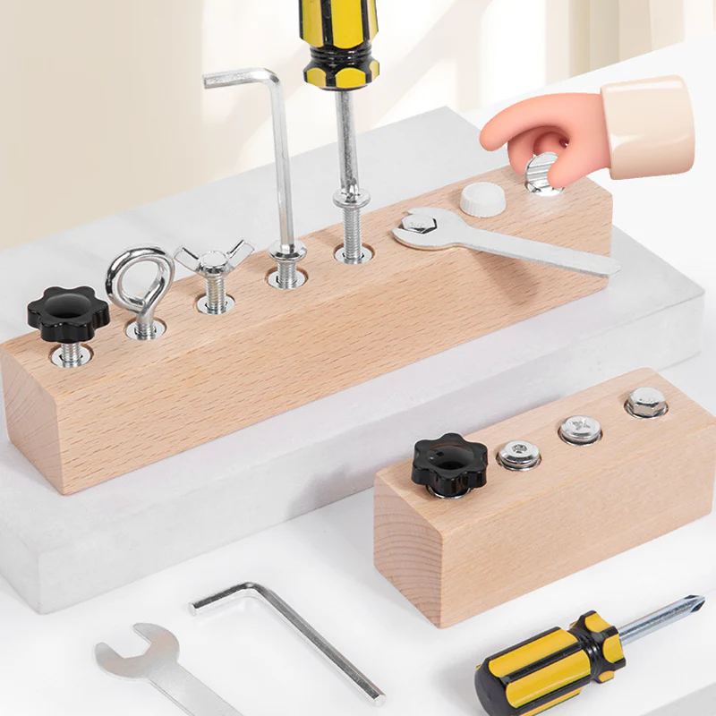Tavola Montessori in Legno con Cacciavite - Gioco Educativo per Sviluppare la Motricità Fine