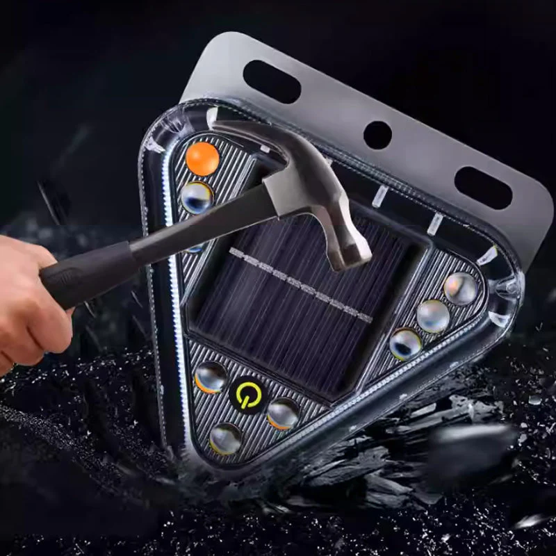 Luce posteriore per camion impermeabile alimentata ad energia solare - Image 8