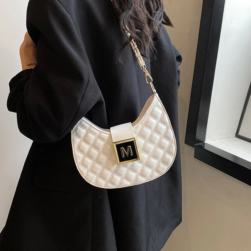 Borsa a tracolla a catena da donna con design a gnocchetti trapuntato - Image 4